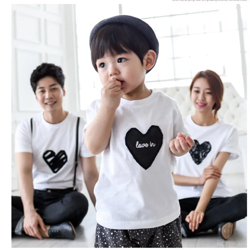 2019 Одинаковая одежда для семьи футболки из чистого хлопка мамы отца ребенка