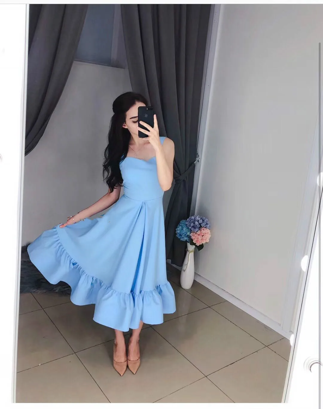 Женское платье трапециевидной формы из полиэстера летнее на бретельках в стиле