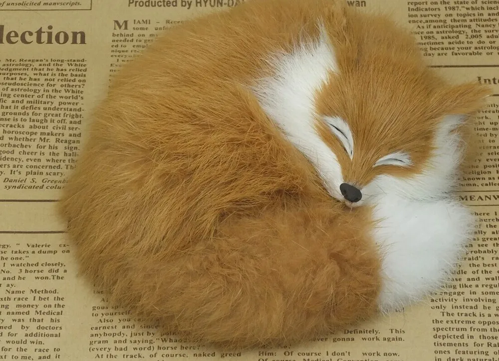 

a small cute small sleeping simulation fox toy beautiful fox doll resin&fur yellow doll gift about 14x5cm 2059