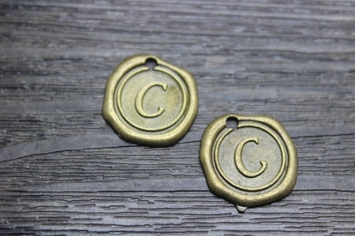 25 шт./лот 19 мм винтажные Бронзовые Подвески с буквами в виде букв алфавита
