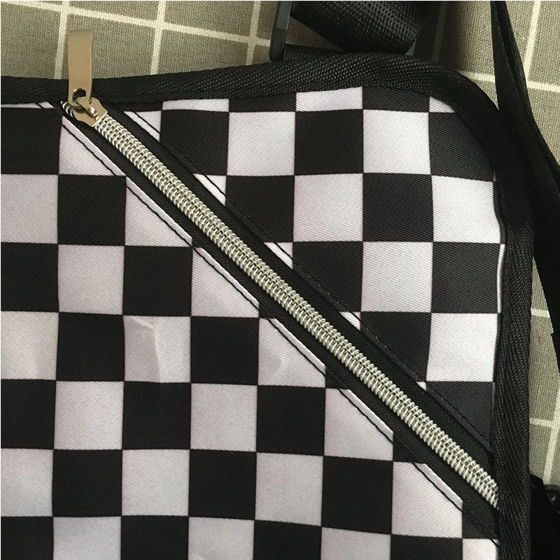 Модная нагрудная сумка в черно белую клетку для мужчин уличная одежда стиле