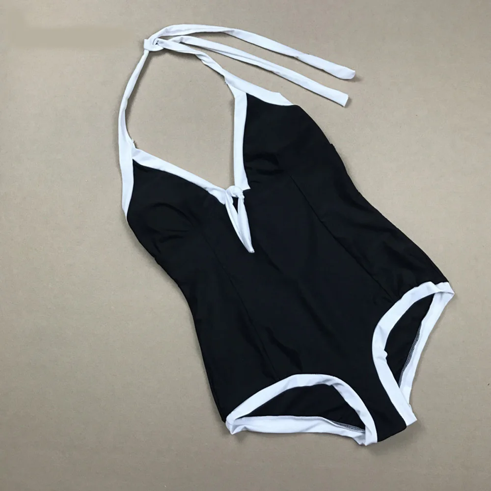 Женский спортивный слитный купальник белый или черный с лямкой на шее купальный