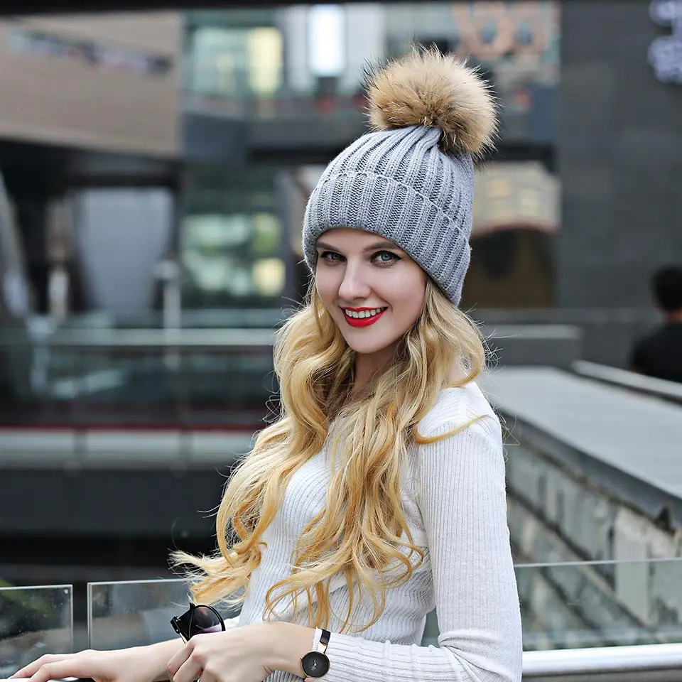 Женская зимняя шапка Модные Акриловые вязаные головные уборы с помпоном из