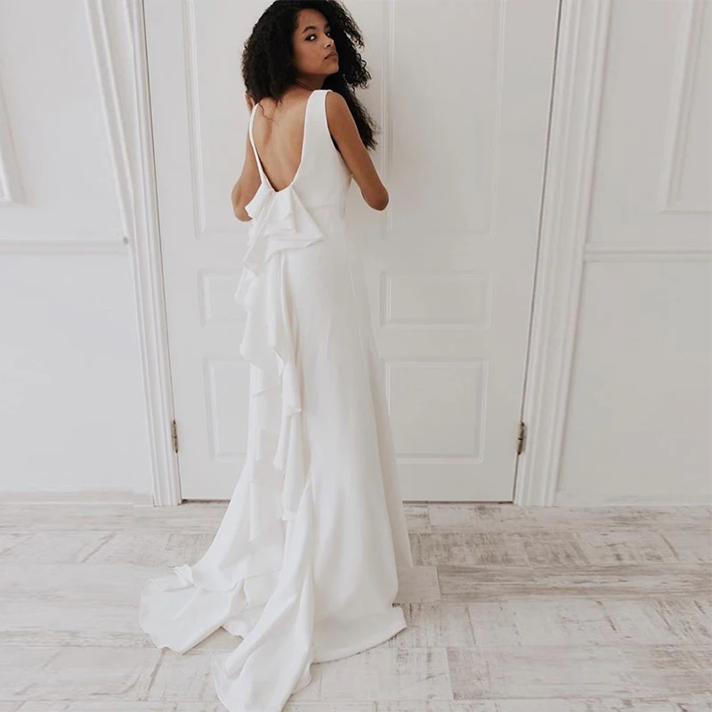 Простое пляжное свадебное платье без рукавов белого цвета и слоновой кости Бохо