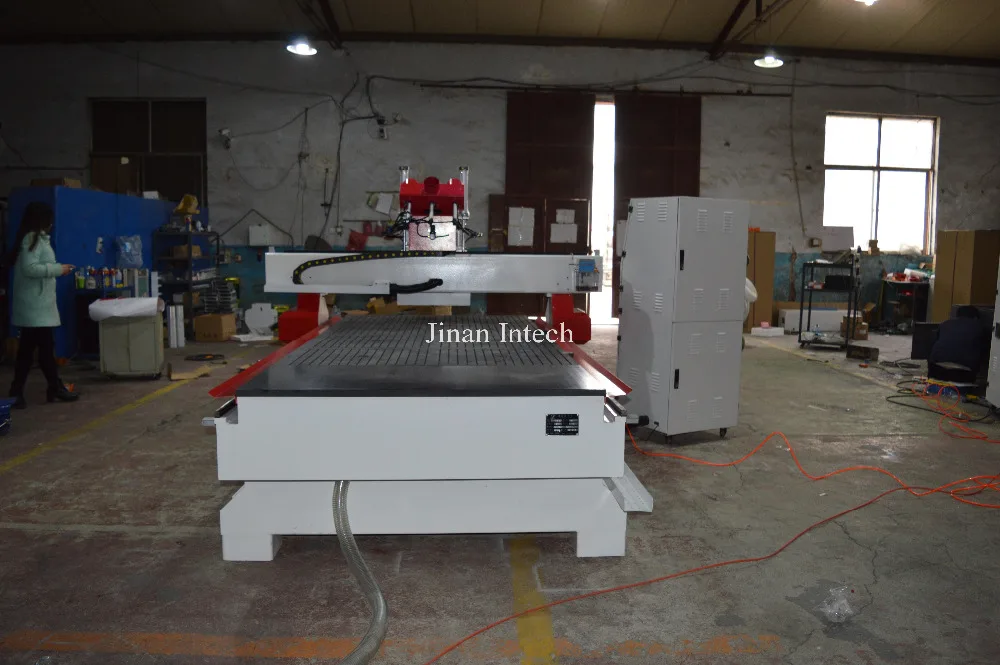 Good working effort LFM1325 cnc router 1300*2500 | Инструменты