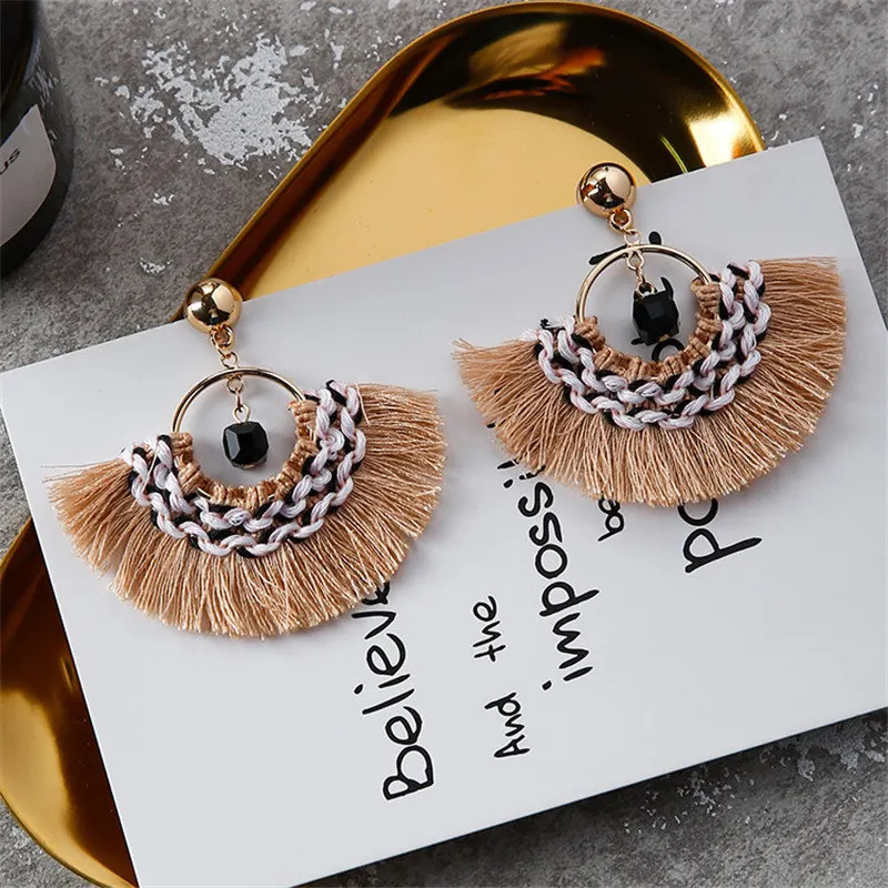 Любовь Элегантная Юбка с кисточкой Современные Серьги с падением Женщины Анти-золотистый Металлические Подвески Модные Украшения 2019 Год Подарок для девочек Новый он