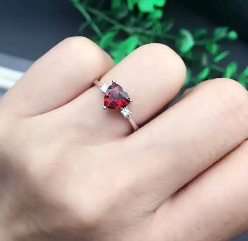 Кольцо с натуральным красным гранатом кольцо драгоценным камнем модное простым