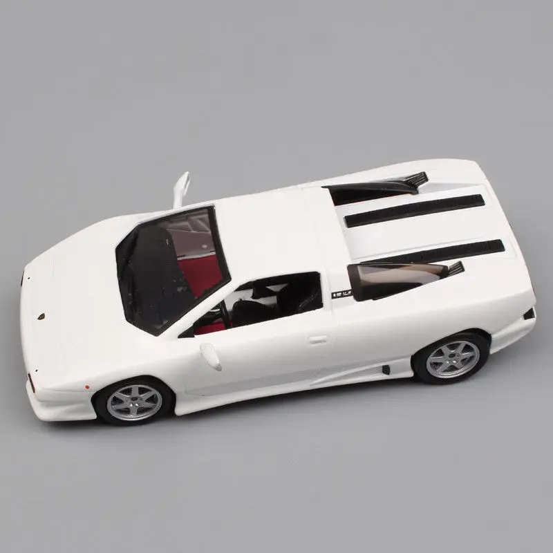 Редкая Классическая литая Игрушечная модель в масштабе 1:43 Lambor ghini P140 1998