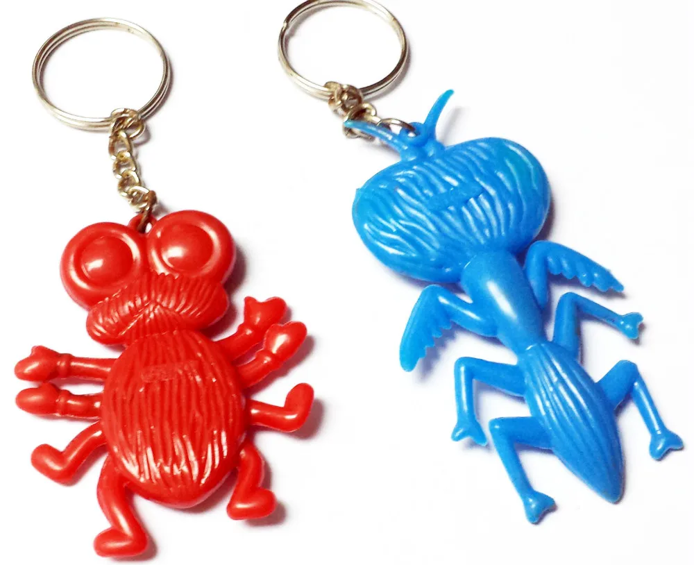 

100X Key Chain Insect Pendant Vintage Charm Fashion Favour Pinata School Bag Party Favors Gift Novelty Birthday Prize