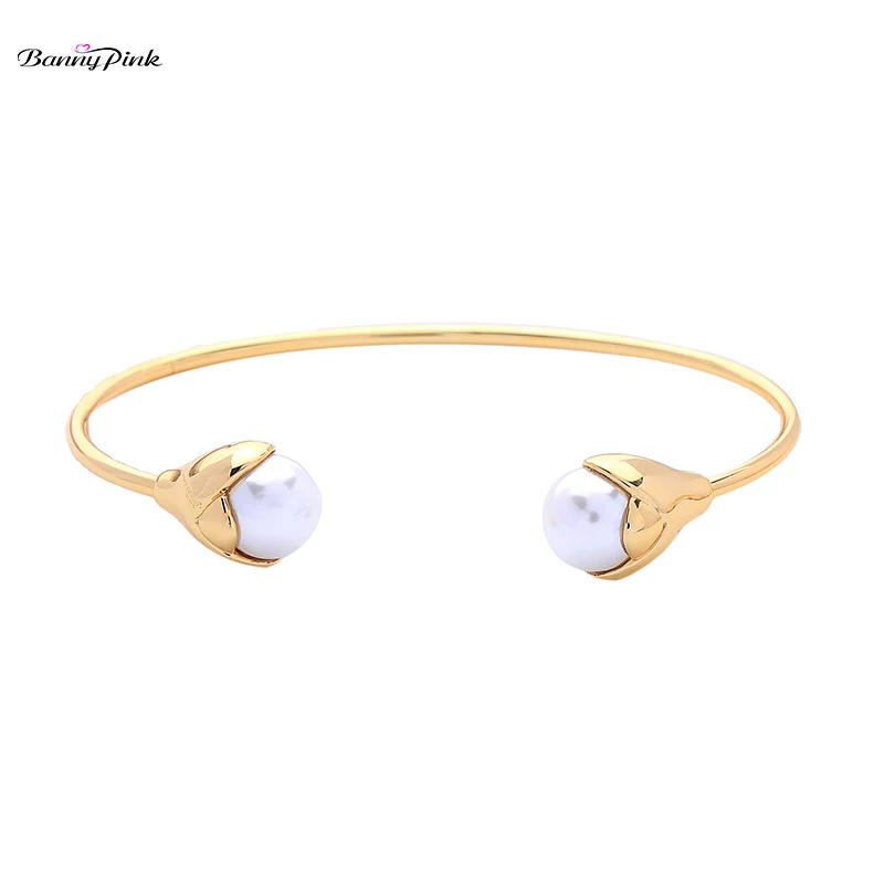 

Banny Pink Chic Gold Color Brass Opening Bangle&Bracelet For Women Simple White Pearl Flower Fruit Cuff Bracelet Bangle Pulseras