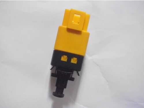 

SKTOO APEEK 96440926 для Chevrolet тормозные светильник переключатель 96436332 96552790 96874571
