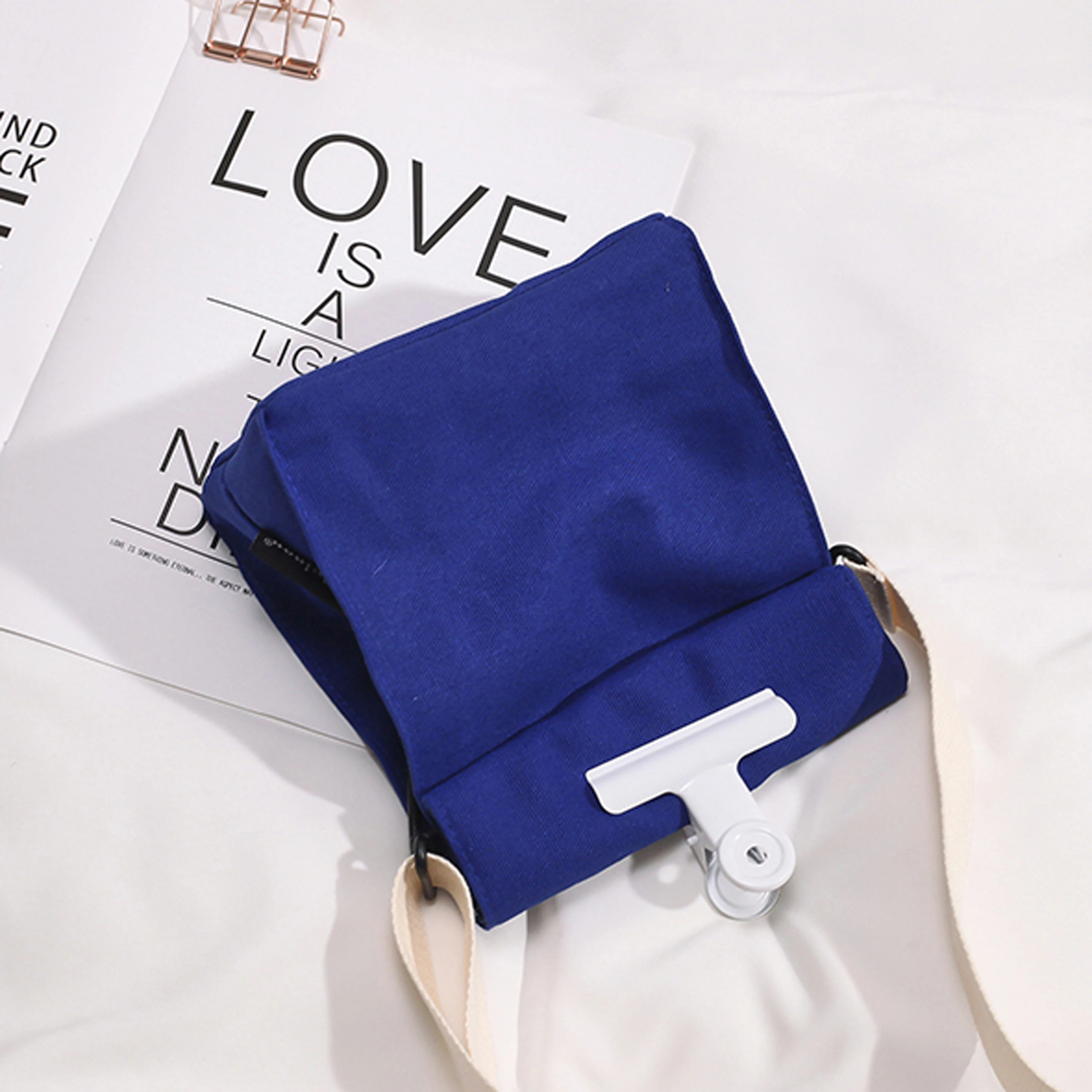

Women's handbags high quality canvas shoulder Messenger bag for girls Female handbags Fashion funny large-capacity casual totes