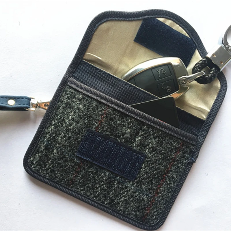 Противоугонный чехол для автомобильного ключа с блокировкой сигнала