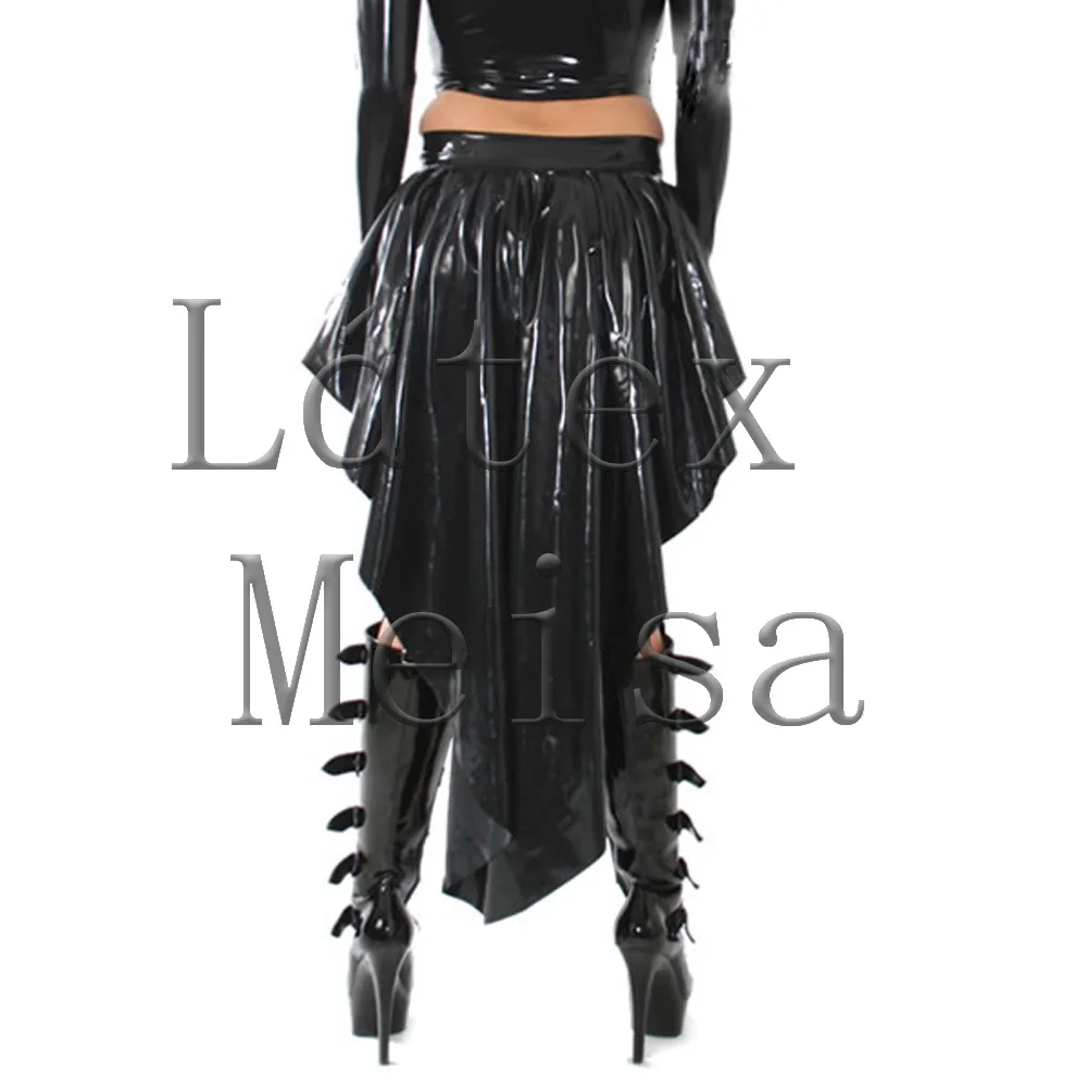 Women's pleated long latex skirt with trumpet design in solid black color