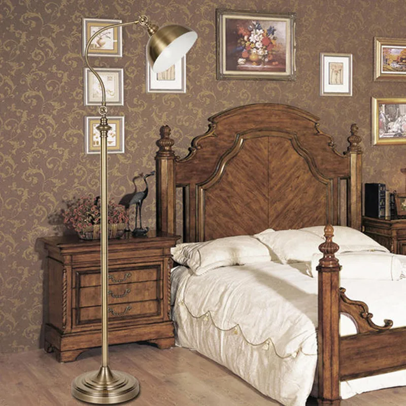 Роскошные Ретро торшер европейские антикварные Утюг Спальня Гостиная столовая
