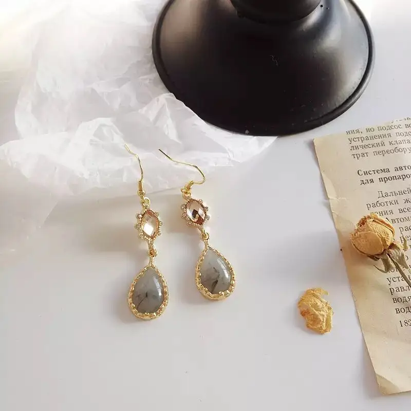 Темпераментные геометрические капельные Длинные металлические серьги милые