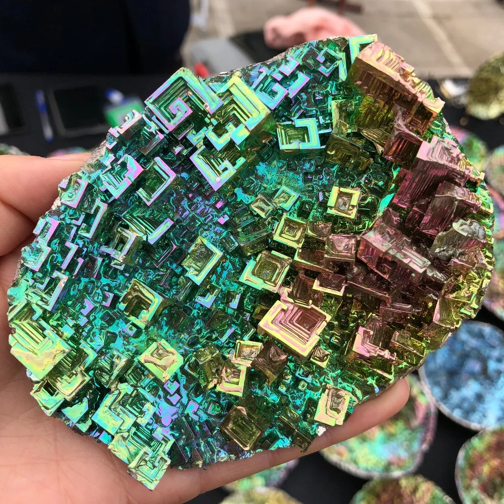 Ultra-rare bismuth crystals used as collectibles and ornaments | Дом и сад