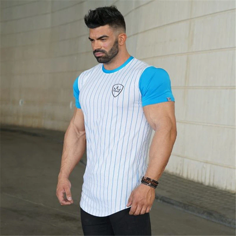 Фото 2018 лето новый стиль Узкие вставки футболка Фитнес Бодибилдинг майка Slim fit Мода 2018 лето новый стиль Узкие вставки футболка Фитнес Бодибилдинг майка Slim fit Мода