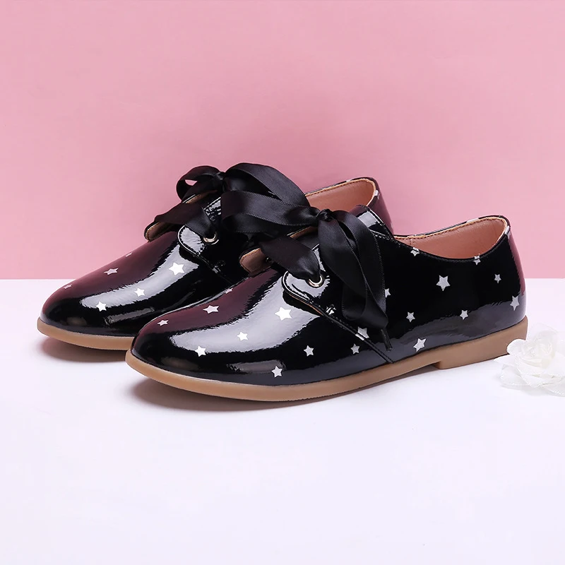2020 блестящие кожаные оксфорды на шнуровке для девочек униформа в горошек