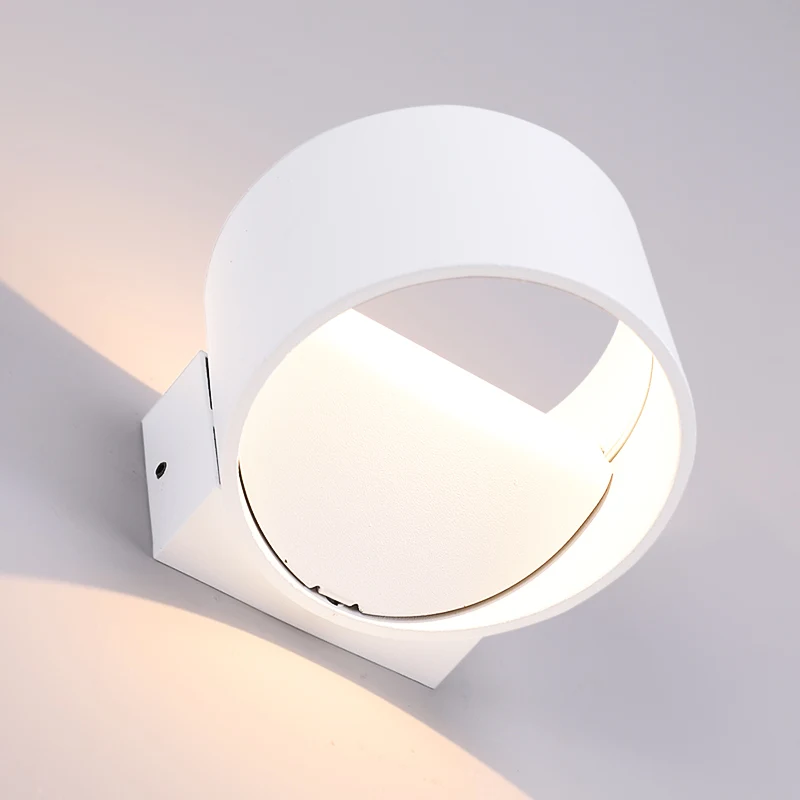 

PULUOTI Surface Mounted Circular Aluminum Indoor LED Wall Lamp