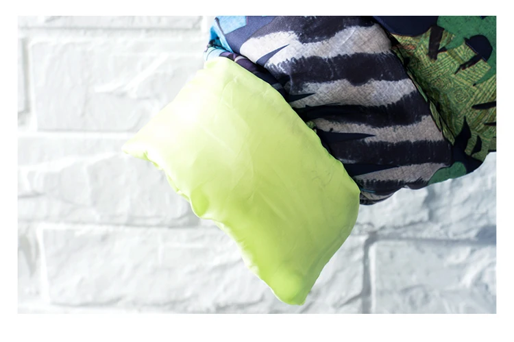 Mayas Printed Warm Winter Zipper Boys Parka Children Soft Wave Hooded Fashion Coat Boys Thickening Full Sleeves New Jacket 81234