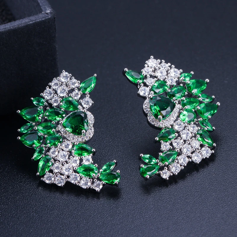 ANGELCZ Geometric Symmetrical Design Pave Heart Green Crystal Stone And White CZ Elegant Party Big Stud Earrings For Women AE225 | Украшения