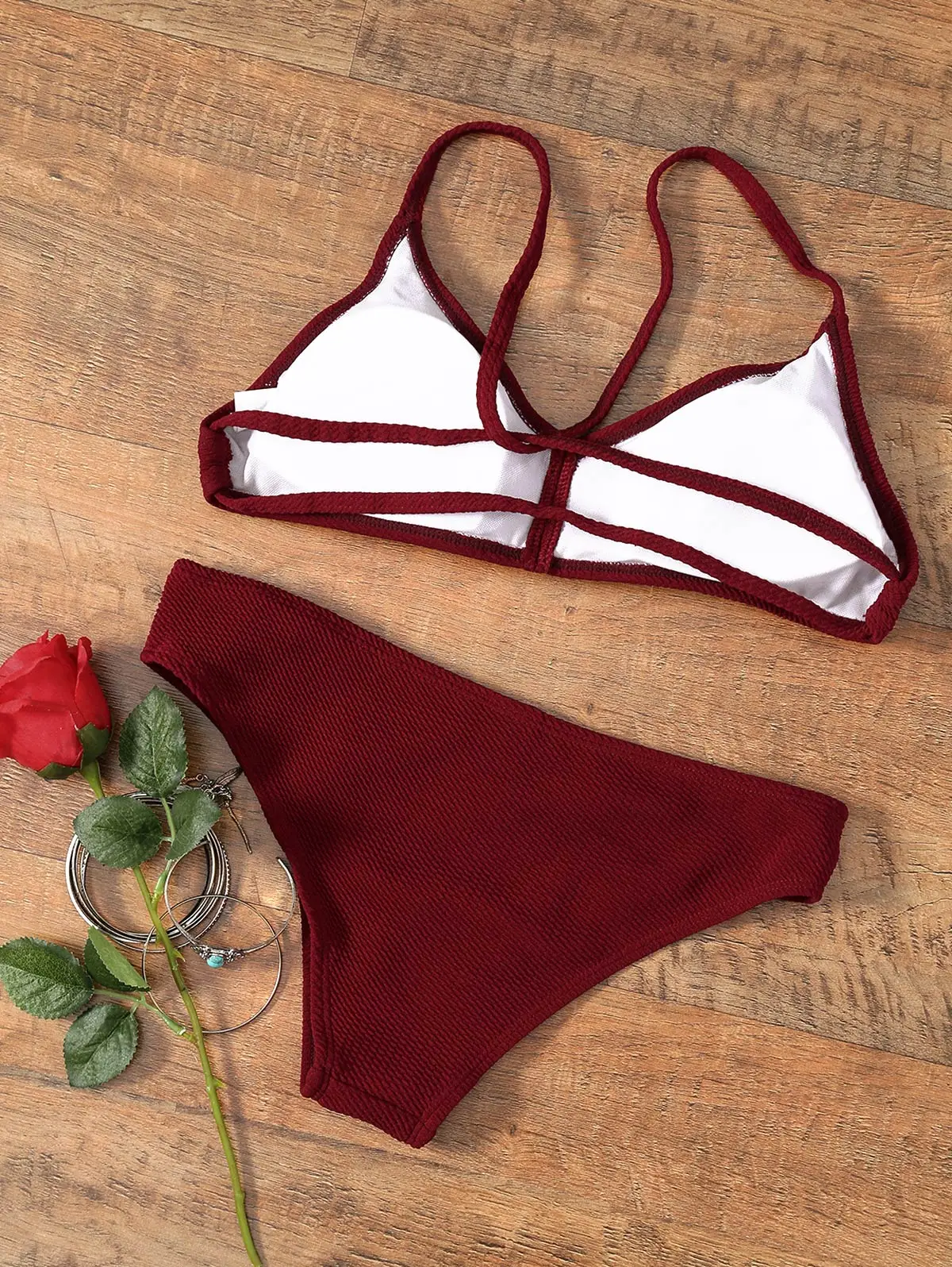 Бикини с подкладкой и перекрестной спинкой 2 предмета бразильский купальник