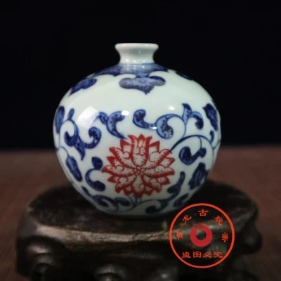 

Antique porcelain blue and white glaze red (happy) wine cans home furnishings