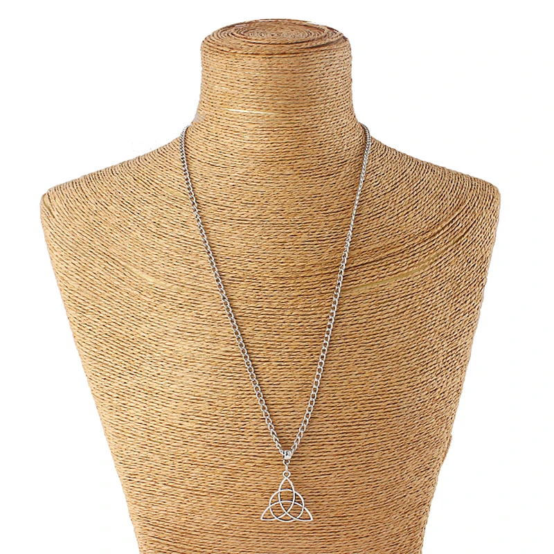 

1PCS Abstract Keltic Knot Triangle Pagan Charm Pendant Link Chain Necklace Choker