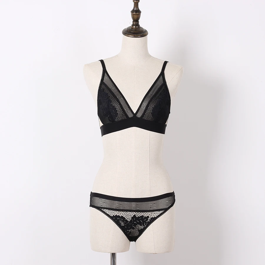 С вышитыми цветами Сверхтонкая жесткая накладка на заднюю панель бюстгальтер