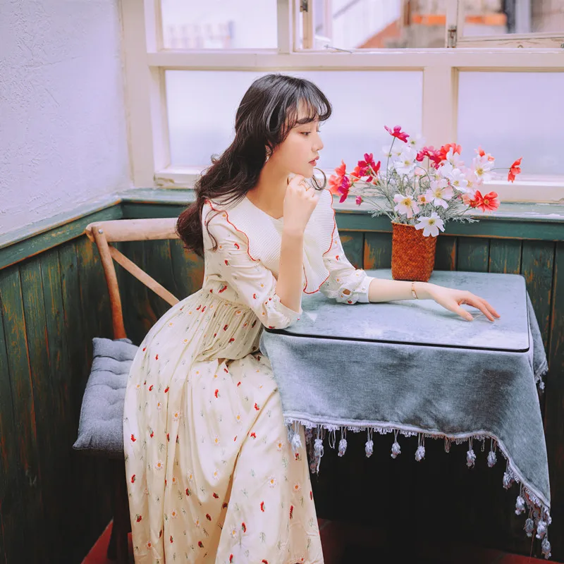 Женское длинное платье с вышивкой в стиле ретро весна 2019 | Женская одежда