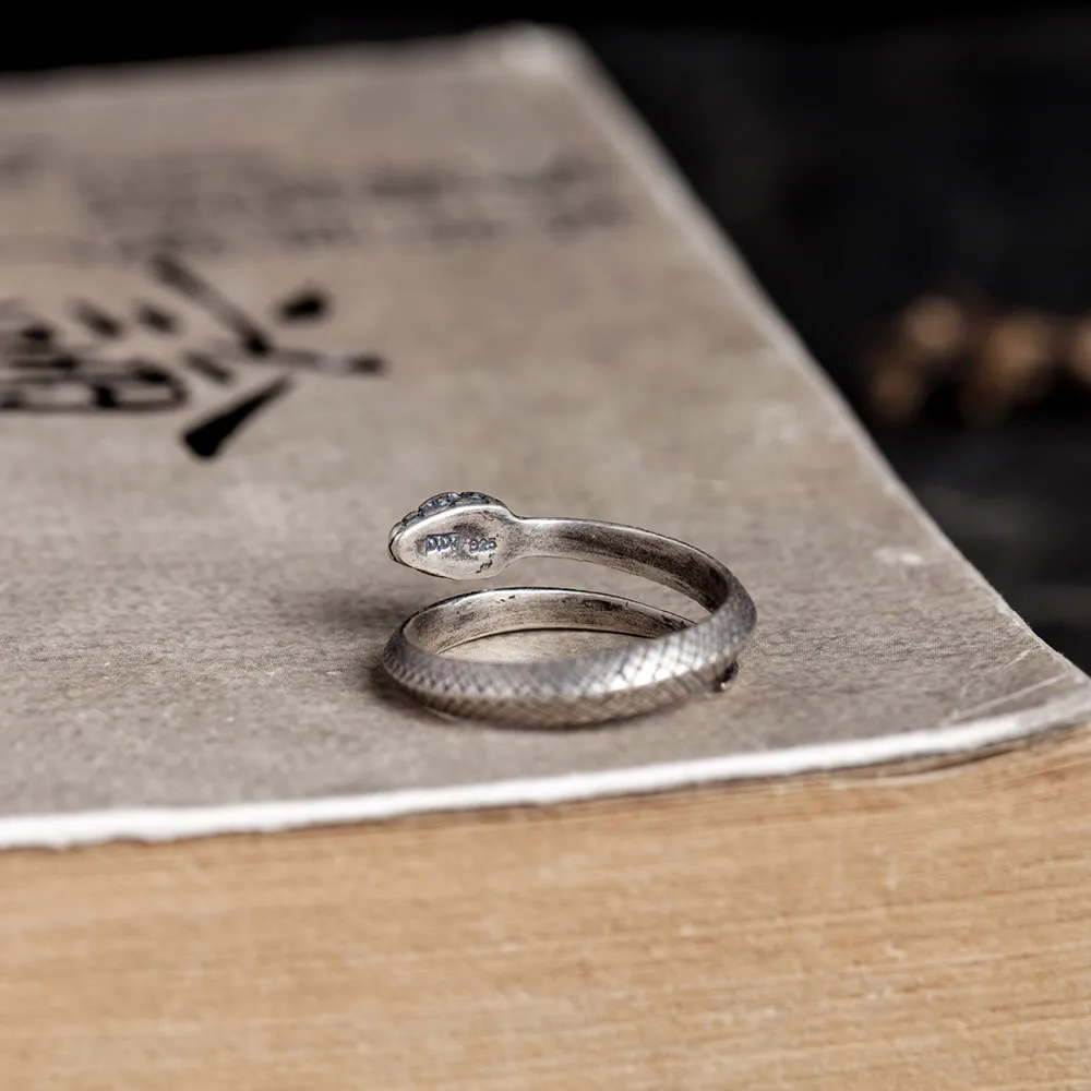 

Unique Snake-shaped Ring Made of S925 Silver Personalized Fashion Accessories 925 Sterling Silver Rings for Women
