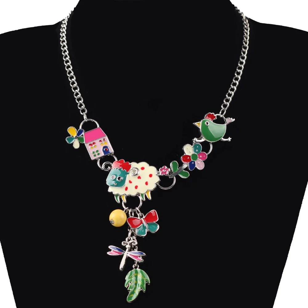 WEVENI Массивное колье с эмалью стрекозой листом овечкой кулоном цепочным
