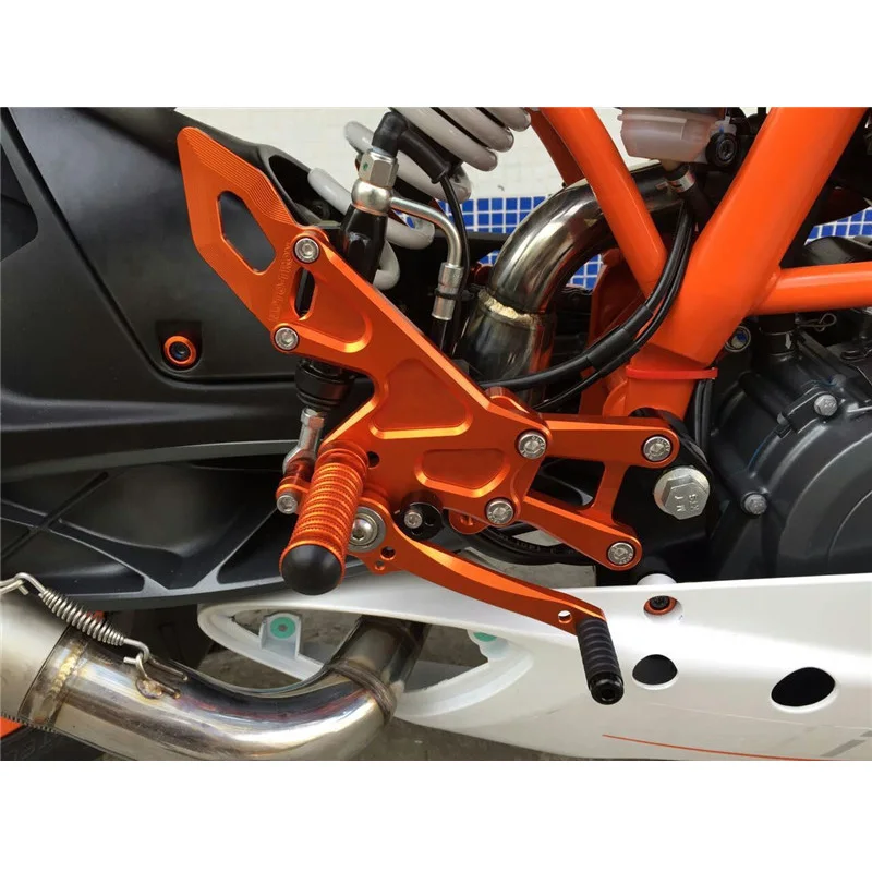 Мотоцикл Регулируемый Rider Сзади наборы для ухода за кожей Rearset Подножка для ухода за кожей ног колышки KTM RC125 RC200 RC390 RC 200 390