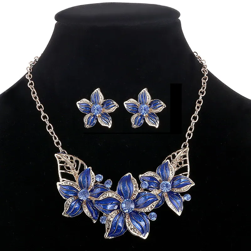 Комплект ювелирных изделий в африканском стиле золотого цвета с австрийскими