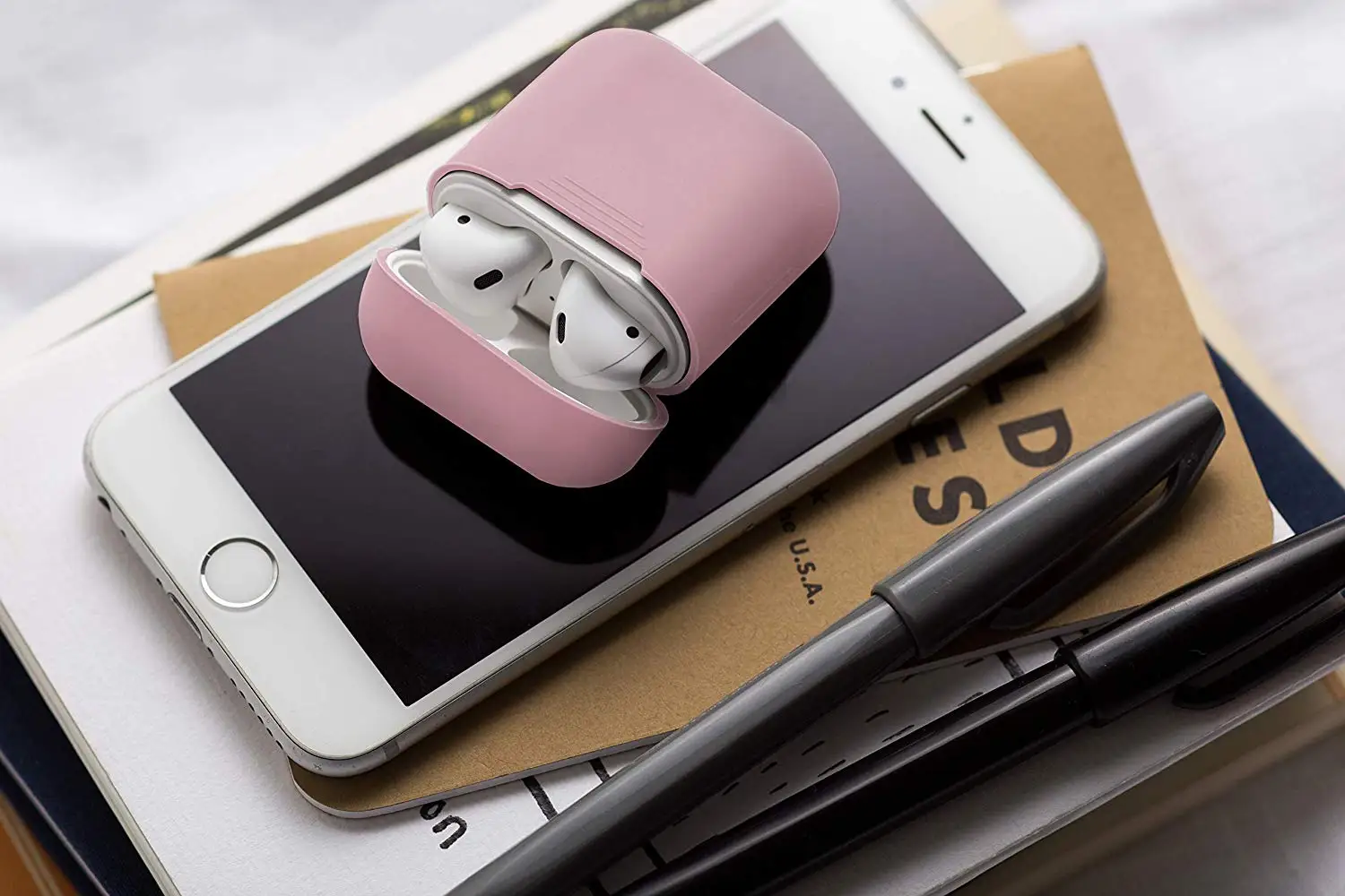 Чехол для AirPods защитный силиконовый чехол и кожа Совместимость с Apple Airpods 1 & 2