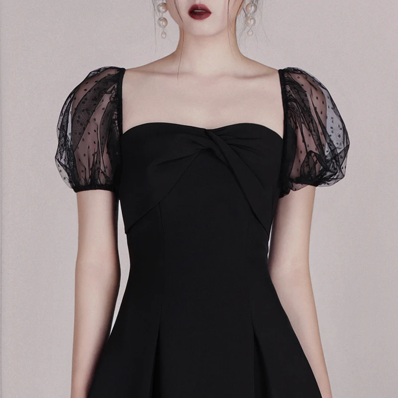 Женское Сетчатое платье с пышными короткими рукавами Max Spri облегающее