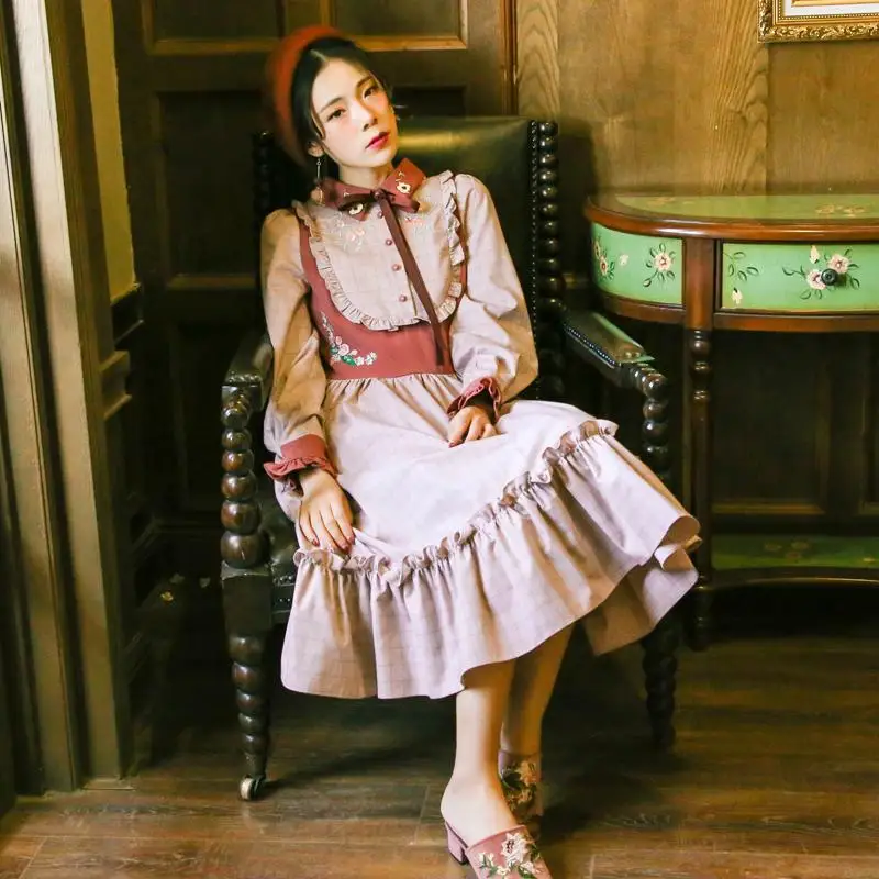 Новый для женщин с цветочным принтом в винтажном стиле вышивка цветок Бабочка