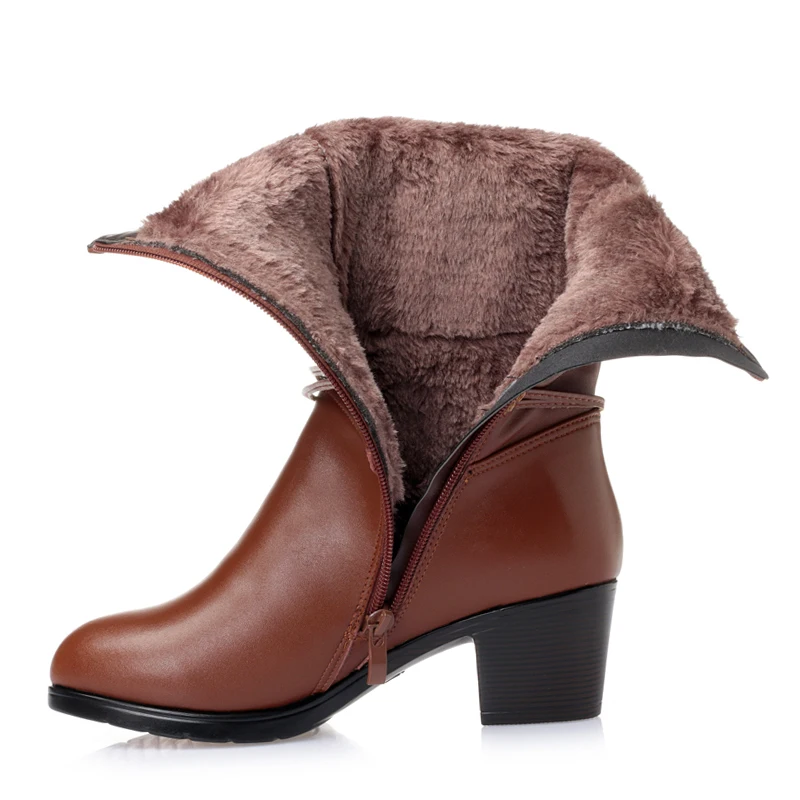 Зимние сапоги Теплая обувь с мехом внутри женская из натуральной кожи ручной