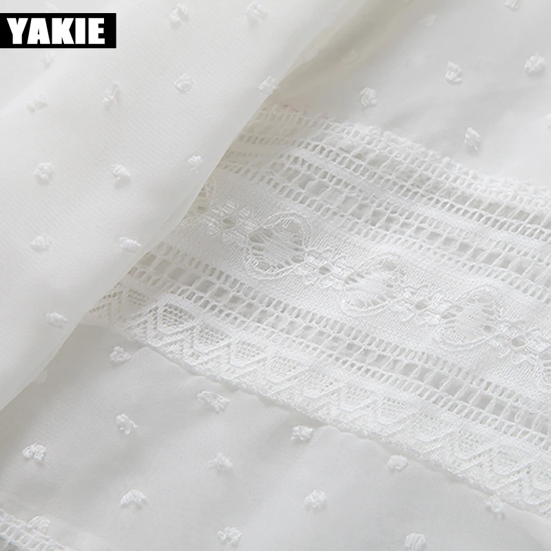 Женская шифоновая блузка с кружевом голубая или белая элегантная офисная тремя