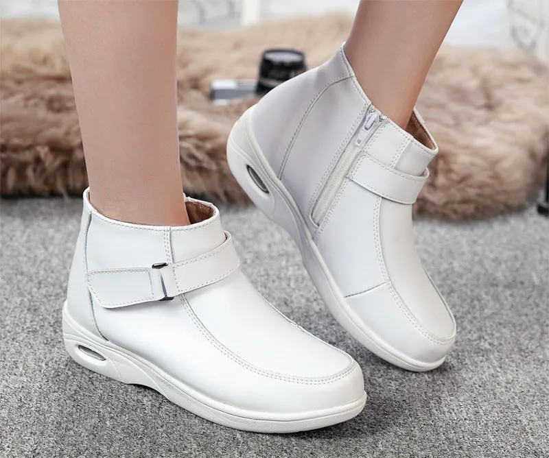 YAERNI Fashion Genuine Leather Women Boots Round Toe Fur Ankle Snow Boots Side Zipper White Warm Female Women Nurse Shoes