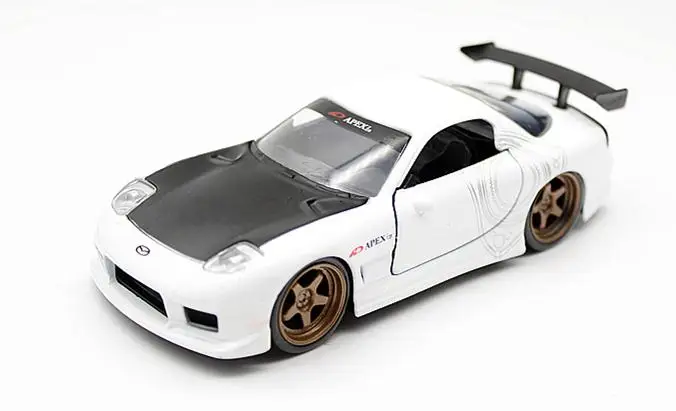 JADA 1:32 Масштаб сплава игрушка автомобиля, высокая имитация RX7 FD ракета Кролик модель автомобиля, 2 открытой двери, игрушечные транспортные средства