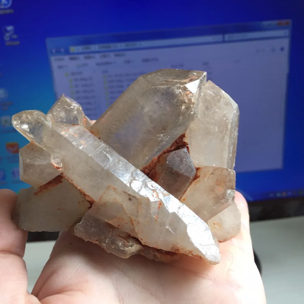 323 г натуральный прозрачный и минеральный кристалл с лечебным действием образцы