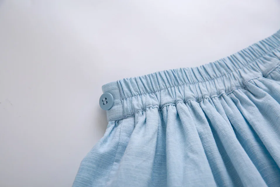 Комплект одежды для девочек белая хлопковая блузка и небесно-синяя юбка с