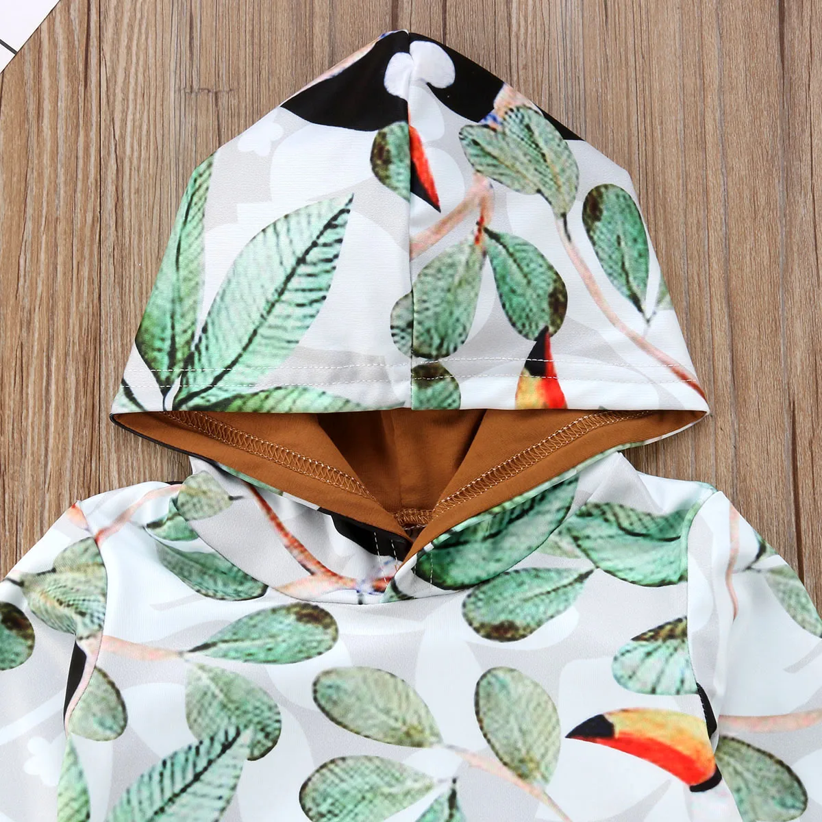 Комплект детской одежды из 2 предметов топ с капюшоном для маленьких мальчиков