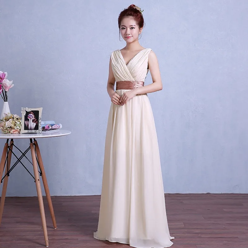 Шифоновое платье для выпускного вечера длинное однотонное без рукавов с v