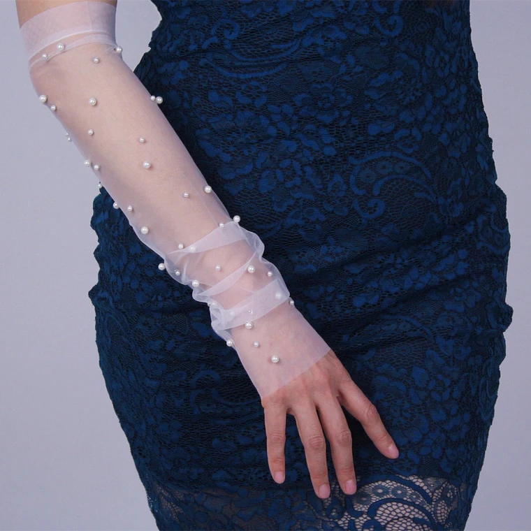 

Women's elegant pearl beaded perspective long mesh gloves female white color sunscreen sexy fingerless lace glove R1255