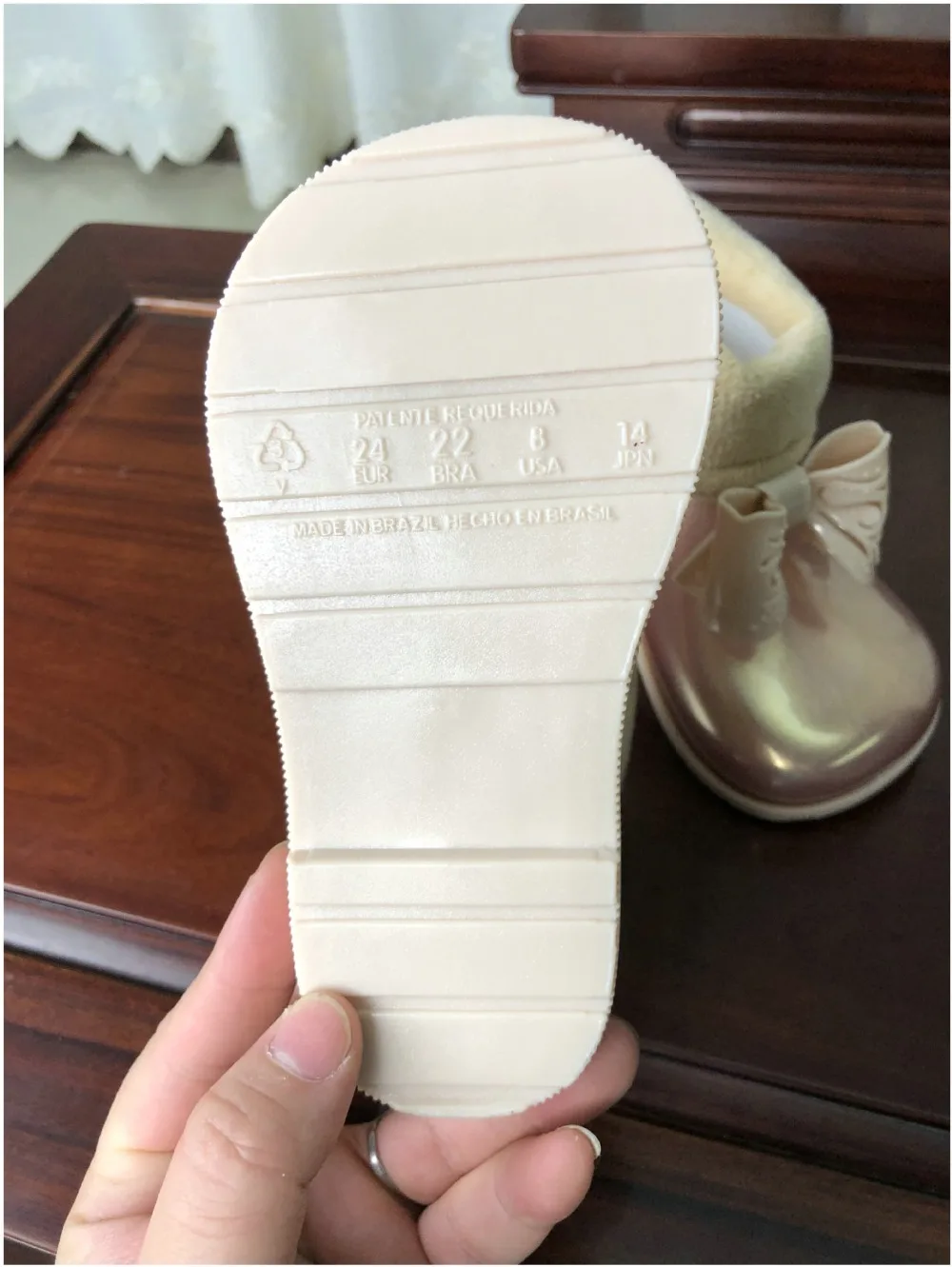 Оригинальные непромокаемые резиновые сапоги для девочек Mini Melissa с бантом