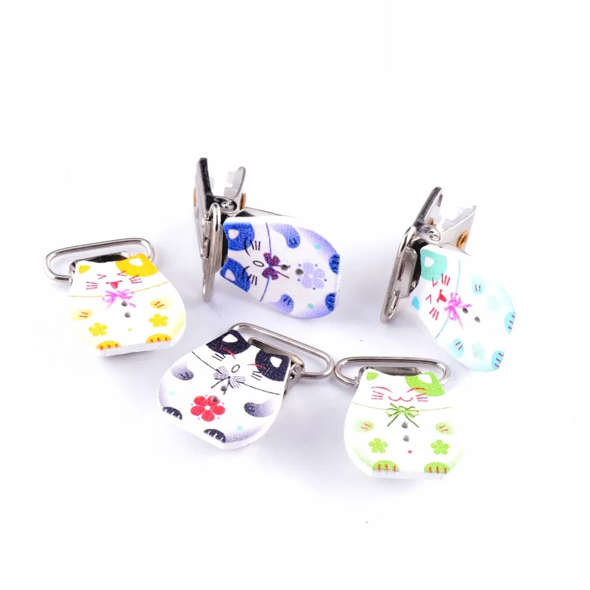 Free Shipping Retail 2Pcs Baby Pacifier Clips Wood Cartoon Cat Pattern Mixed Color Cute Infant Soother Clasps 37x22mm | Дом и сад