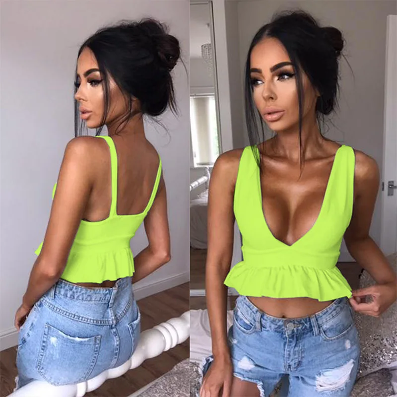 Женский укороченный топ с v образным вырезом и оборками на бретелях QL